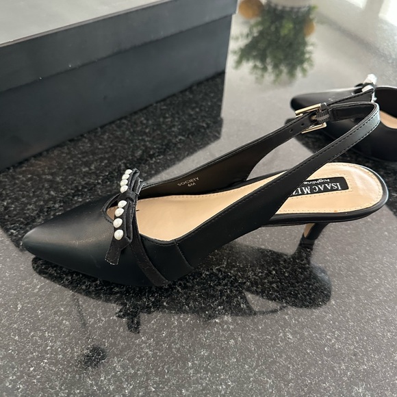 New in the box Isaac Mizrahi Black Pearl-Embellished Heels - Picture 3 of 5